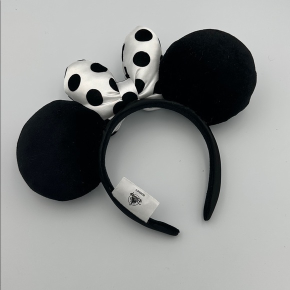 Minnie Mouse Polka Dot Ear Headband with Satin Bow for Adults – Black and White - Picture 7 of 7